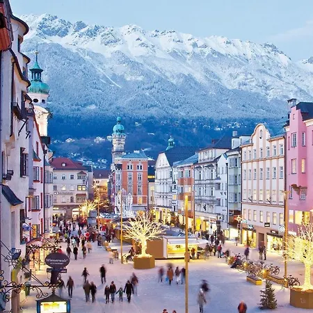 Huge In Awesome Location With Parking Apartamento