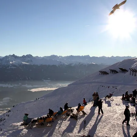 Huge In Awesome Location With Parking Διαμέρισμα