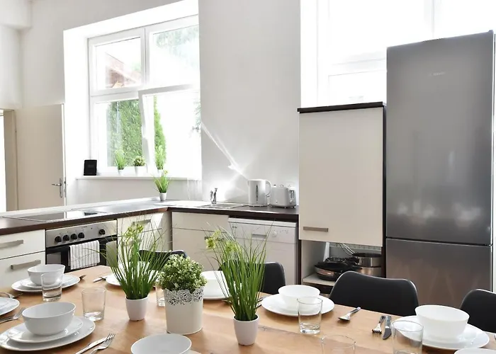 Huge In Awesome Location With Parking * 因斯布鲁克