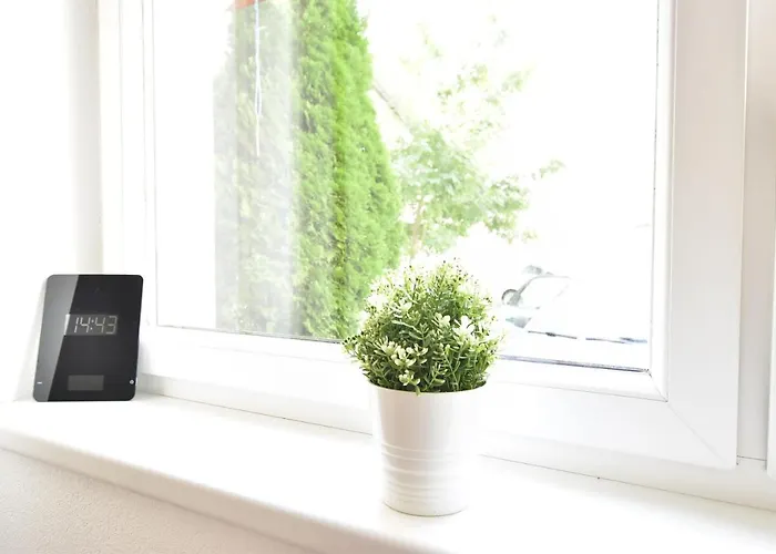 Huge In Awesome Location With Parking شقة *