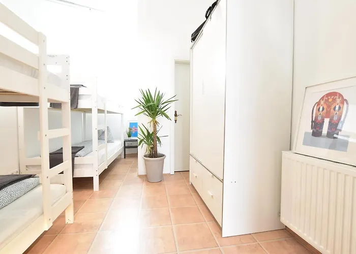 Huge In Awesome Location With Parking