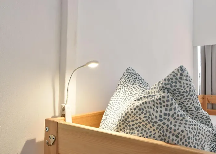 Huge In Awesome Location With Parking *