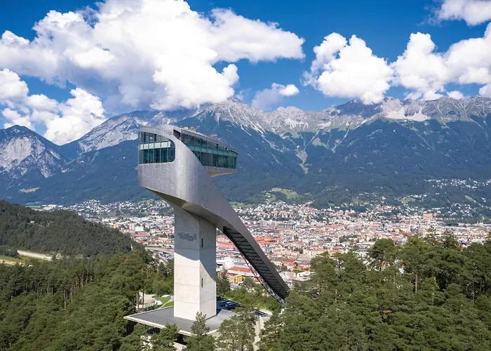 Huge In Awesome Location With Parking *